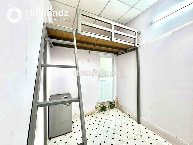 🏡Cho thuê phòng trọ gác sinh viên 3,xx có máy lạnh gần UEH trống sẵn🏡