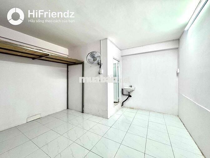🏡Cho thuê phòng trọ gác sinh viên 3,xx có máy lạnh gần UEH trống sẵn🏡