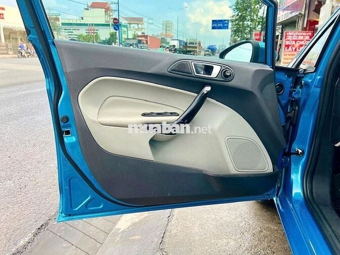 Ford Fiesta Titanium 1.5 AT 2016 Xanh