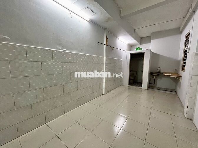 Giá 3tr Đường Bà Hạt Quận 10 - Giao Nguyễn Tri Phương gần UEH