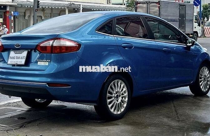 Ford Fiesta Titanium 1.5 AT 2016 Xanh