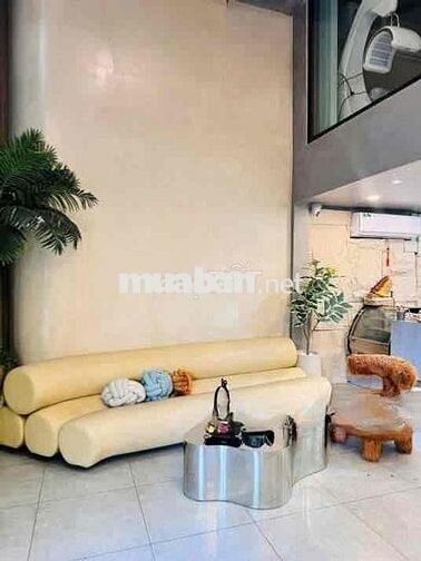🔥 CHO THUÊ NHÀ MẶT TIỀN NGANG 10M SƯ VẠN HẠNH SIÊU ĐẸP QUẬN 10 🔥