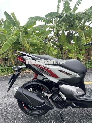 Cần Băn Vario 160 zin chất đủ phụ kiện