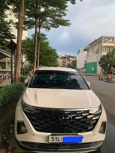 Cần cho thuê xe  huyndai Custin 2024 có tài xế  giá 1tr5 / ngày 