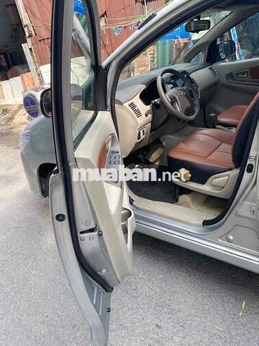 Toyota Innova 2015 Tự động Bạc