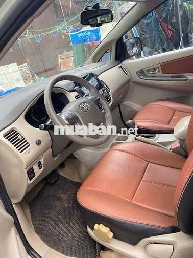 Toyota Innova 2015 Tự động Bạc