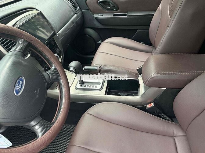 Ford Escape 2009Xám 86239 km