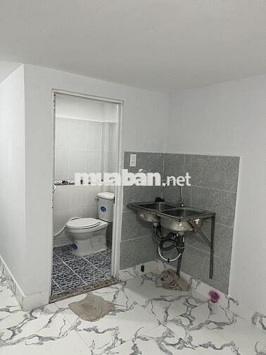 Cho thuê nhà MT 112 Nguyễn Thị Trọn – Gần ngã tư – Chỉ 4,2 triệu/tháng