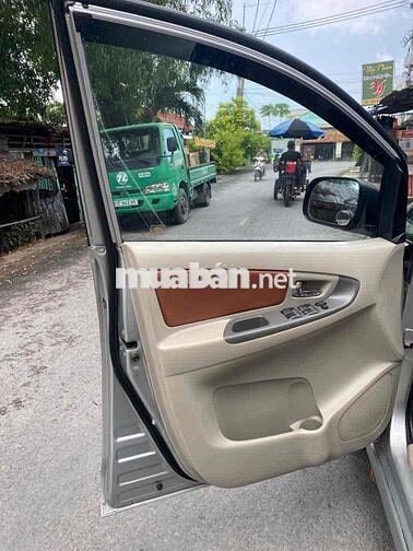 Toyota Innova 2015 Tự động Bạc