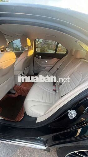 Mercedes-Benz C200 Exclusive 2021 50000 km Đen