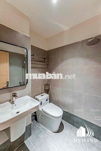 Căn hộ Studio Ban công/ cửa sổ Full NT gần cầu Nguyễn Văn Cừ_ sát Q1