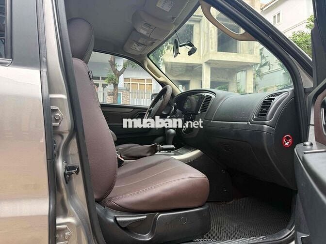 Ford Escape 2009Xám 86239 km