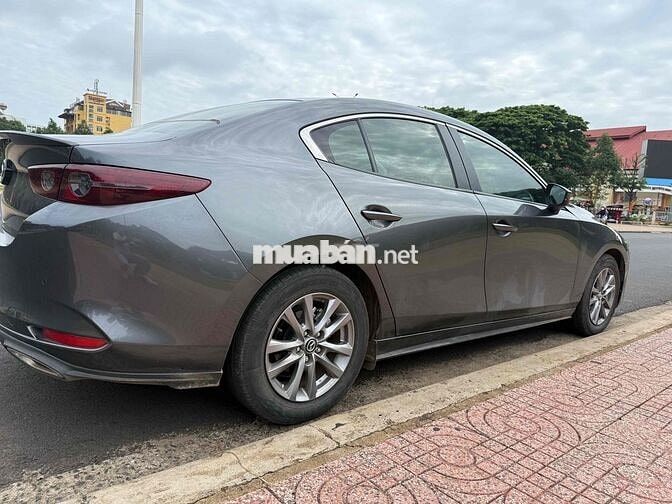 Mazda Mazda 3 Luxury 2022 Xám 42000 km