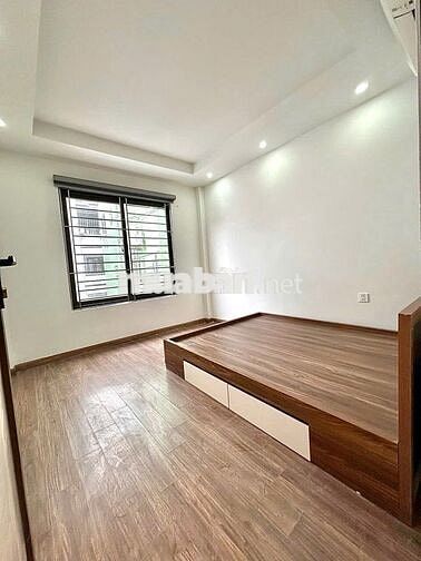 Nhà mới, ngõ nông, gần ô tô, 4 phòng ngủ, 37m2, chỉ 6.35 tỷ