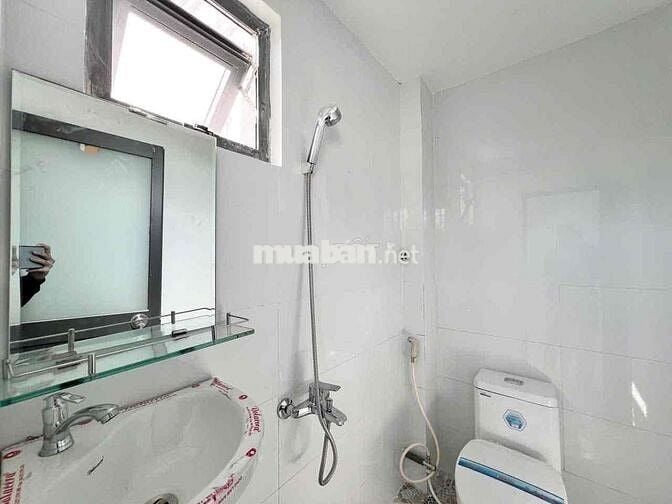 CHO THUÊ PHÒNG CỬA SỔ TRỜI THOÁNG NGAY CÔNG VIÊN PHẦN MỀM QUANG TRUNG