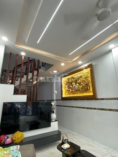 Nhà đẹp ô tô vào tận nhà SHR 60m² 4 tầng, 5 phòng ngủ, 6.2 tỷ