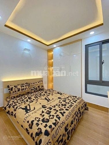 Nhà đẹp ô tô vào tận nhà SHR 60m² 4 tầng, 5 phòng ngủ, 6.2 tỷ