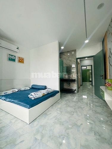 Nhà hẻm 8m dt75m2 đúc mới 100% 5 tầng ST 6pn Hương Lộ 2, Q. Bình Tân