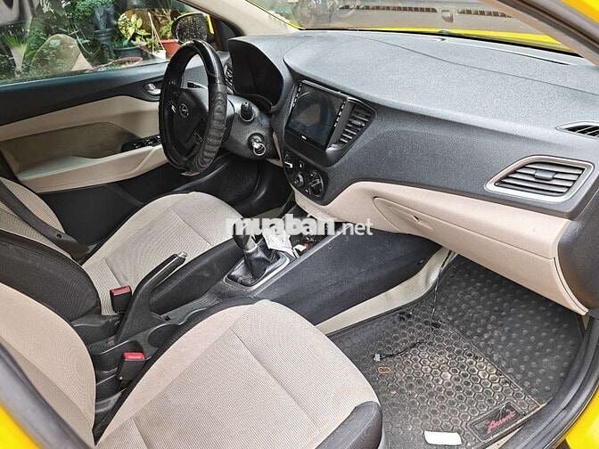 Hyundai Accent 2018 Bản thiếu Vàng