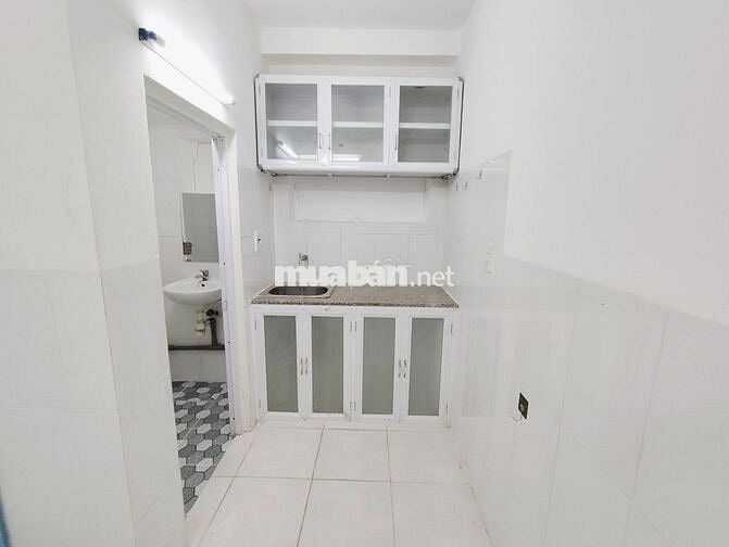 𝐓𝐎𝐈𝐋𝐄𝐓 đầy đủ, CỬA SỔ, 𝐅𝐔𝐋𝐋 GẠCH | Đ.C2 LÊ VĂN LƯƠNG(🏘️TRỌ 𝑨𝑵𝑯 𝑽𝑰𝑵𝑯)
