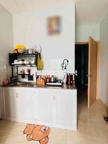 PHÒNG BAN CÔNG FULL NỘI THẤT -CẠNH QUẬN 7