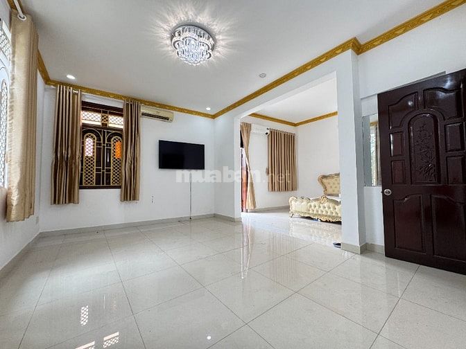 Cho Thuê Biệt Thự khu dân cư Cao Cấp An Ninh 24/24. Tổng 300m2