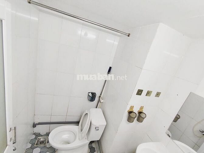𝐓𝐎𝐈𝐋𝐄𝐓 đầy đủ, CỬA SỔ, 𝐅𝐔𝐋𝐋 GẠCH | Đ.C2 LÊ VĂN LƯƠNG(🏘️TRỌ 𝑨𝑵𝑯 𝑽𝑰𝑵𝑯)