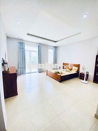 Cho thuê nhà MT 154 Phạm Văn Hai, Tân Sơn Hoà, Hồ Chí Minh 