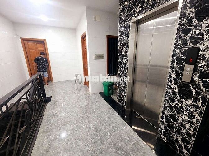 Nhà 4 Tầng 6 x 19 Mặt tiền Chợ Nông Sản Đầu Mối Thủ Đức