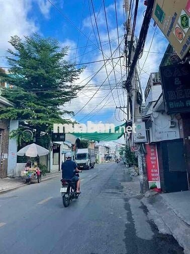 đất mt trung mỹ tây 9. 4,2*18 đường 8m thông. 5,7tỷ tl
