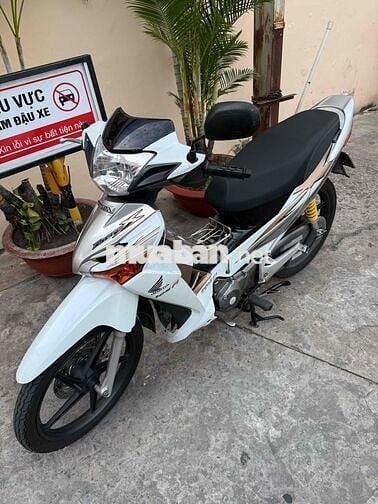 Honda Future FI 2010 Trắng