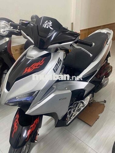 Honda Air Blade 125 Bạc Nguyên zin Chưa tai nạn