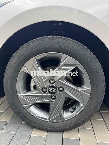 Hyundai Accent 2023 AT đặc biệt Trắng