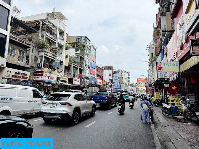 BÁN NHÀ MẶT TIỀN : 177 PHAN ĐÌNH PHÙNG - P. 17 - Q. PHÚ NHUẬN - TPHCM.
