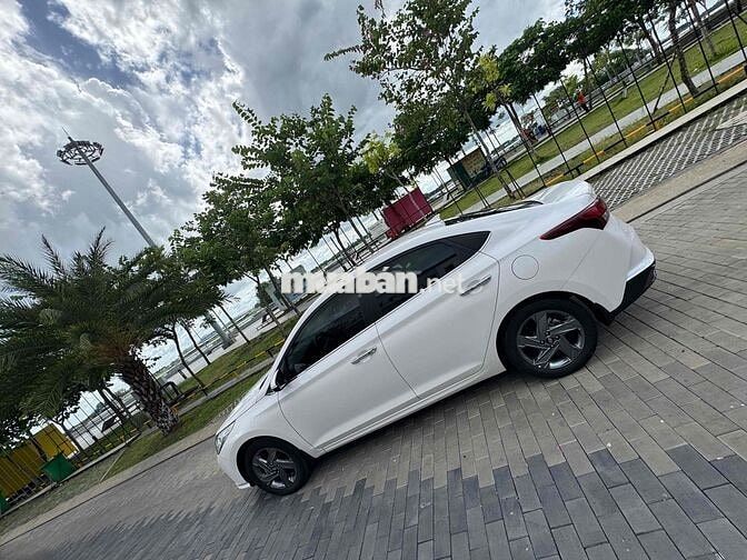 Hyundai Accent 2023 AT đặc biệt Trắng