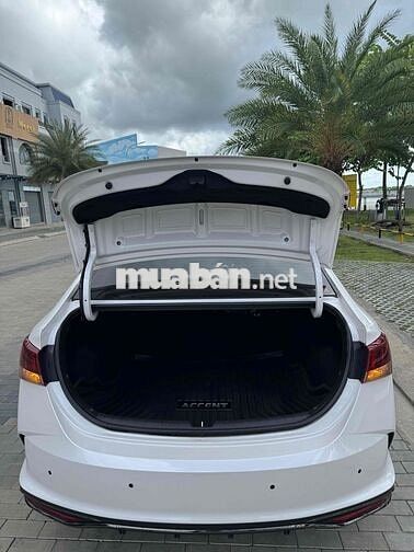 Hyundai Accent 2023 AT đặc biệt Trắng
