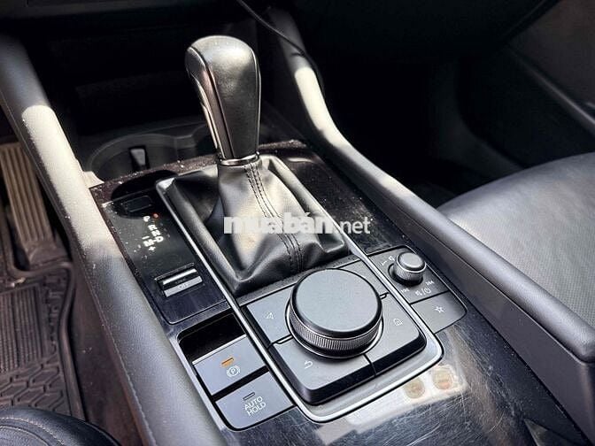 Mazda 3 1.5 Luxury 2022. chất xe siêu lướt.