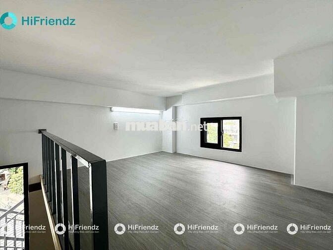 PHÒNG MỚI XÂY SÁT ĐẠI HỌC VĂN LANG CÔNG NGHIỆP CÓ BAN CÔNG ĐA DẠNG GIÁ