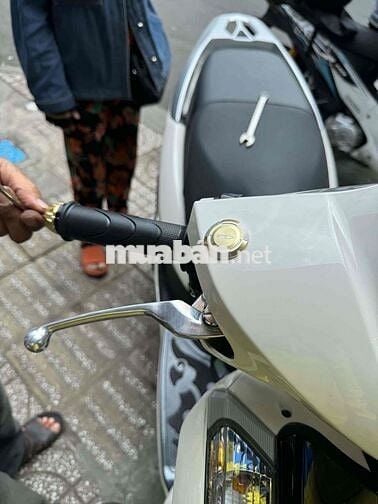 Honda Lead 2026 Cao cấp Trắng 2.000 km