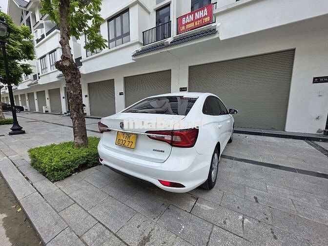 MG MG5 MT 2024 Trắng 40000 km Số sàn