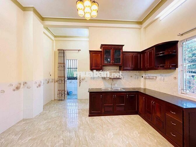 Cho Thuê Nhà 1 Trệt 1 Lầu Có 2 Máy Lạnh KDC Hoàng Quân Cần Thơ