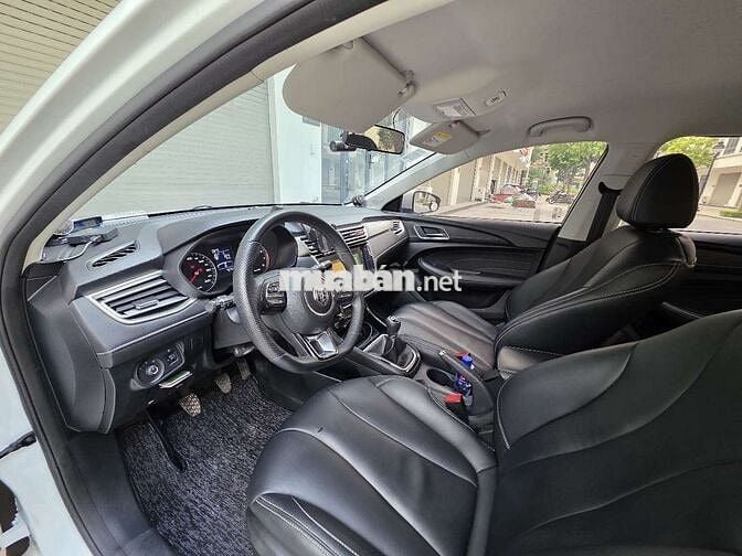 MG MG5 MT 2024 Trắng 40000 km Số sàn