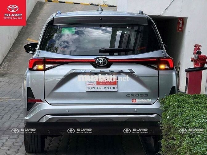 Toyota Veloz Cross Top 2026 Bạc Tự động CHÍNH HÃNG