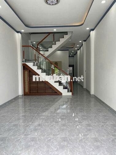 Nhà 1 trệt 1 lầu gần chợ chánh lưu 3PN, 2WC, 1PK