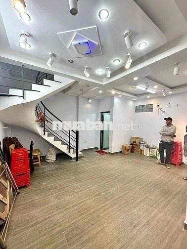 Cho thuê nhà mới đẹp hiện đại ngang lớn PXL gần BV Hoàn Mỹ 2PN -3Wc