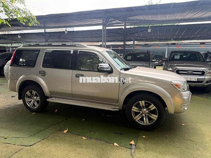 Ford Everest 2012 Số sàn Vàng cát 128.000km