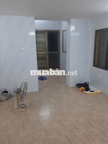 Cho thuê nhà ngõ 27 Hàng Khoai, có gác lửng, 8 triệu