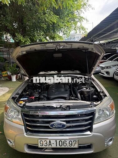 Ford Everest 2012 Số sàn Vàng cát 128.000km
