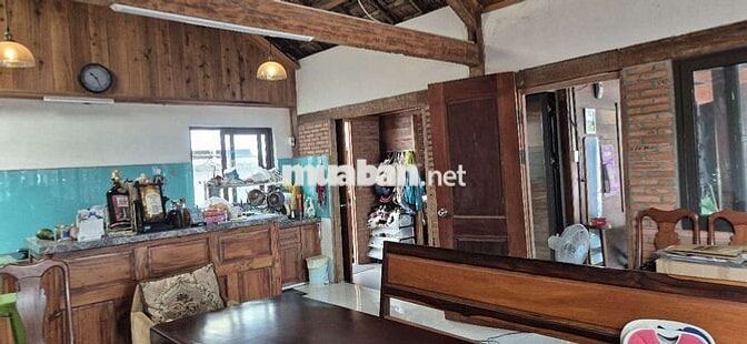 Cho thuê nhà mặt tiền góc phố dài 31 mét.  Khu dân cư Vĩnh Phú 2