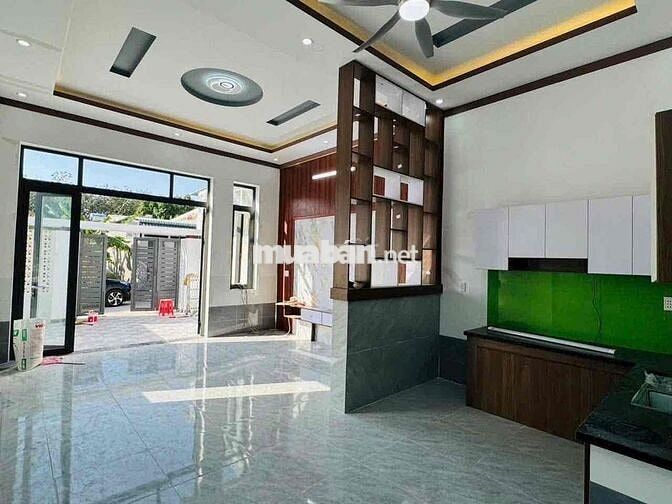 Nhà tại khu công nghiệp visip 2 , gần chợ và trường học , sân đậu ô tô